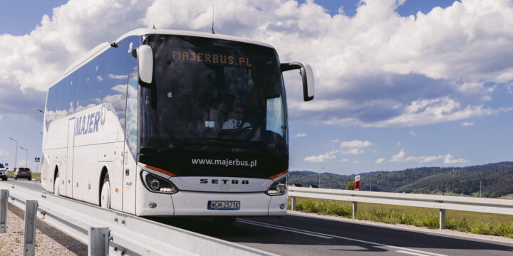 Wynajem autobusów Setra S 515 HD